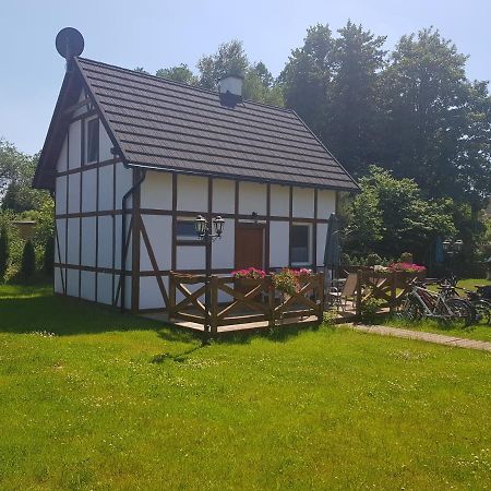 Chata Nad Rzeka Lipusz Exterior foto